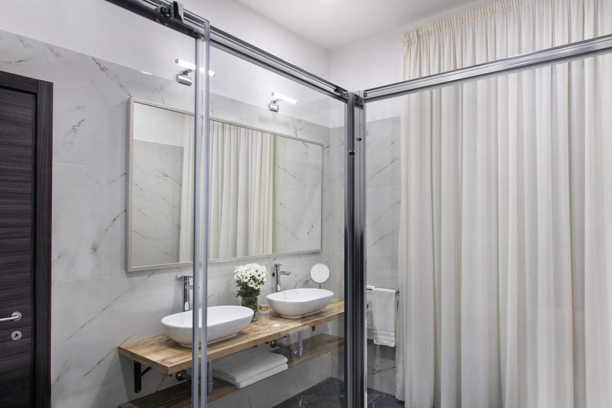 Hotel Toledo Lifestyle Napoli Esterno foto